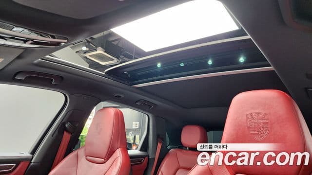 Porsche Cayenne 2019 — Şəkil 18/20