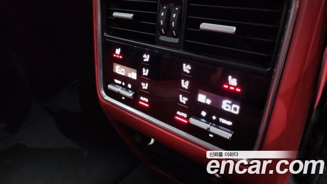 Porsche Cayenne 2019 — Şəkil 19/20