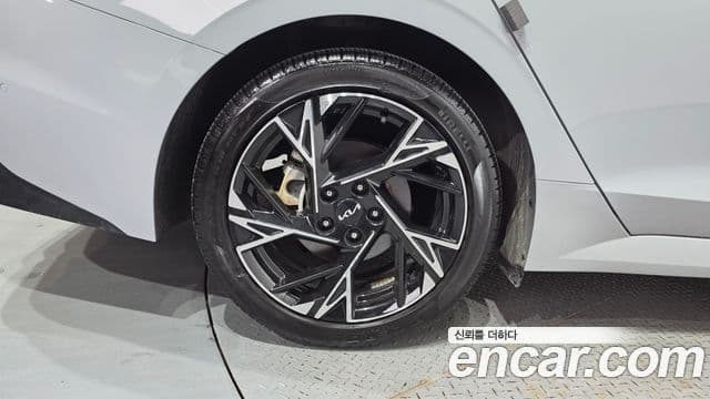 Kia K5 2024 — ფოტო 5/20