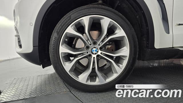 BMW X6 2018 — ფოტო 5/20