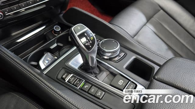 BMW X6 2018 — ფოტო 9/20
