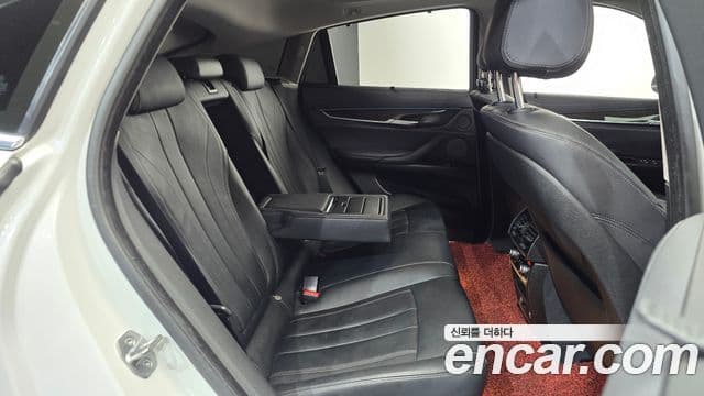 BMW X6 2018 — ფოტო 11/20