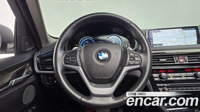 BMW X6 2018 — ფოტო 13/20