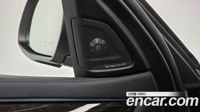 BMW X6 2018 — Şəkil 31/37