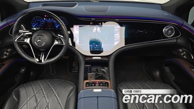 Mercedes-Benz EQS SUV 2023 — Photo 33/36