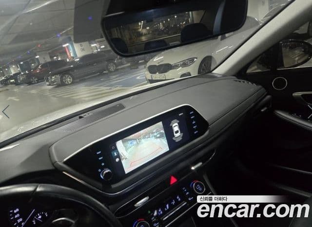 Hyundai Sonata 2021 — ფოტო 8/17