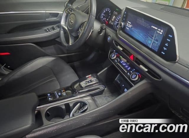 Hyundai Sonata 2021 — ფოტო 12/17
