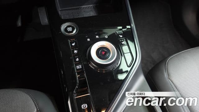 Kia Niro 2025 — Фото 8/20