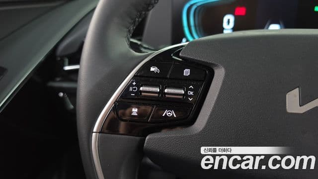 Kia Niro 2025 — Фото 16/20