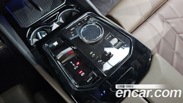 BMW 5 Series 2024 — Şəkil 9/20