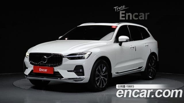 Volvo XC60 2025 — Фото 1/20