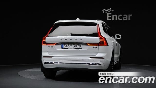 Volvo XC60 2025 — Фото 4/20