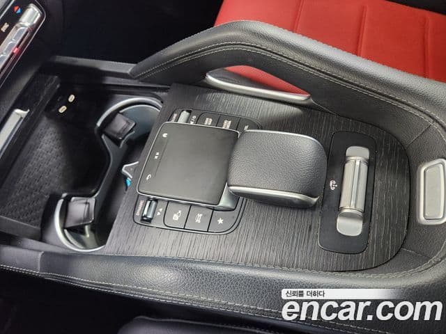 Mercedes-Benz GLE-Class 2023 — Фото 18/20