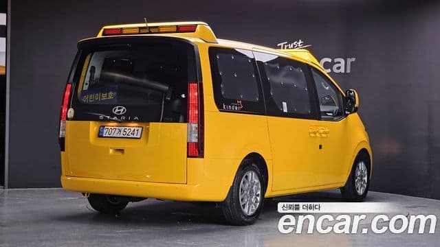 Hyundai Staria 2025 — Şəkil 2/20