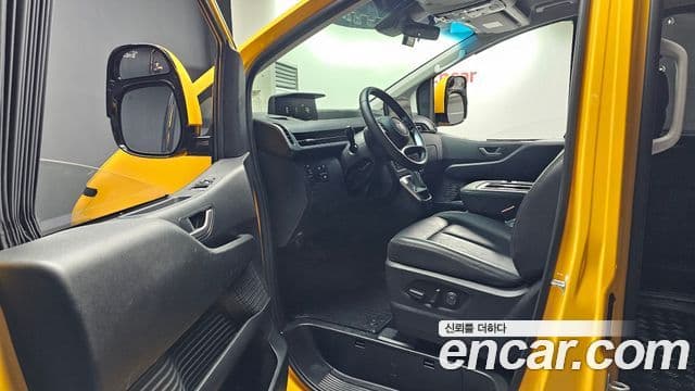 Hyundai Staria 2025 — Şəkil 10/20