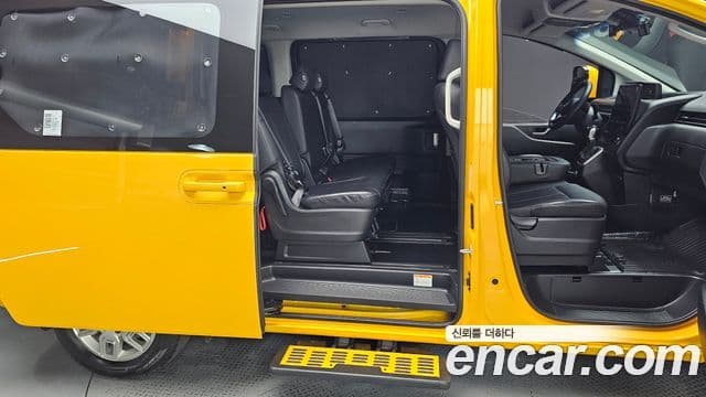 Hyundai Staria 2025 — Şəkil 12/20