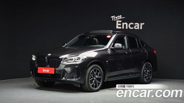 BMW X4 2023 — Фото 1/20