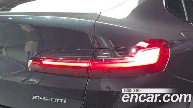 BMW X4 2023 — ფოტო 29/31