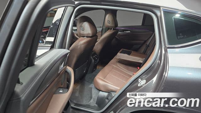 BMW X4 2023 — ფოტო 6/31