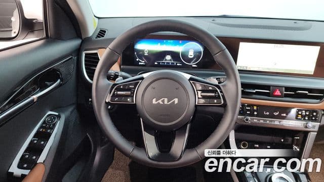 Kia Seltos 2025 — ფოტო 13/20