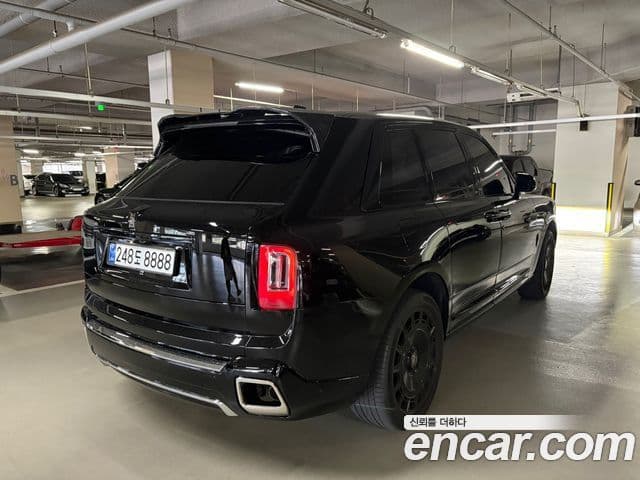 Rolls-Royce Cullinan 2019 — ფოტო 4/19