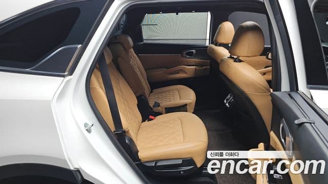 Kia Sorento 2022 — Şəkil 11/20