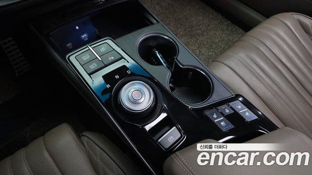 Kia K8 2022 — Şəkil 8/19