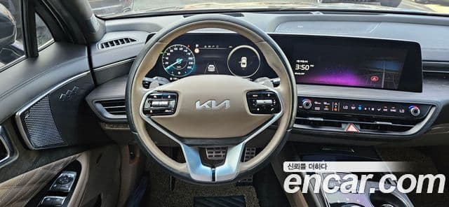 Kia K8 2022 — Şəkil 12/19