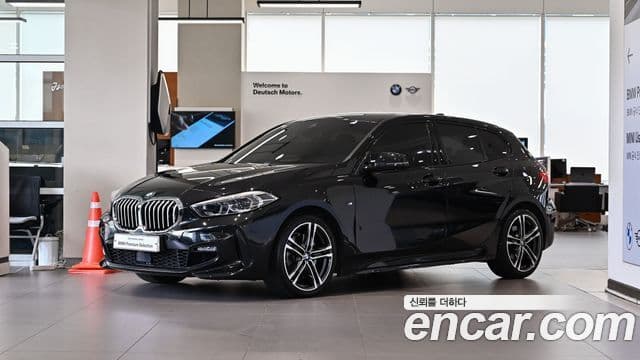 BMW 1 Series 2023 — Фото 1/1