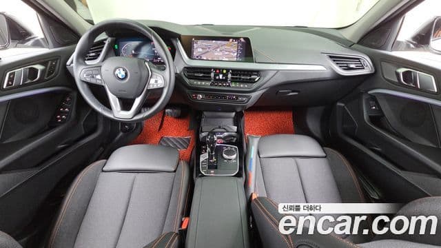 BMW 1 Series 2021 — Şəkil 7/20