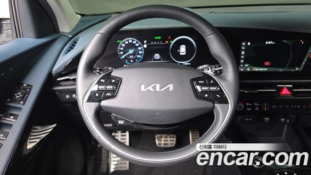 Kia Niro 2022 — фото 13 из 20