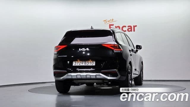 Kia Sportage 2022 — ფოტო 3/20