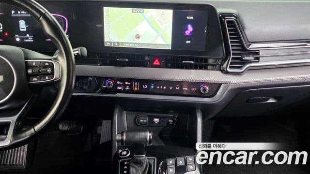 Kia Sportage 2022 — ფოტო 14/20