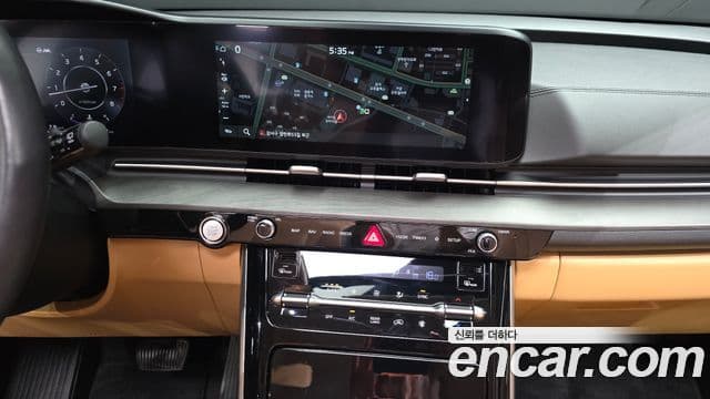 Kia Carnival 2022 — Şəkil 14/20