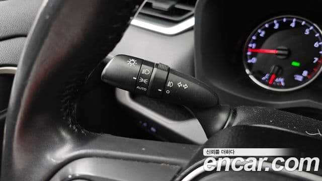 Toyota RAV4 2019 — Şəkil 18/20