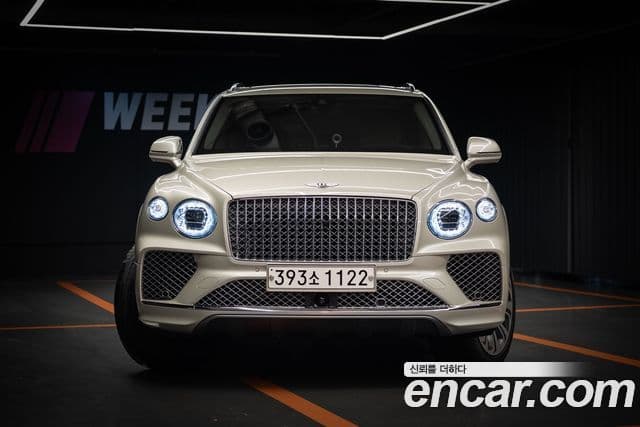 Bentley Bentayga 2025 — Şəkil 2/9