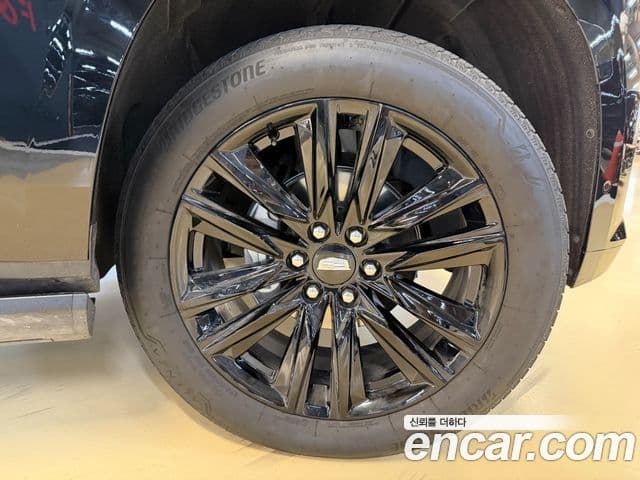 Cadillac Escalade 2023 — фото 10 из 20
