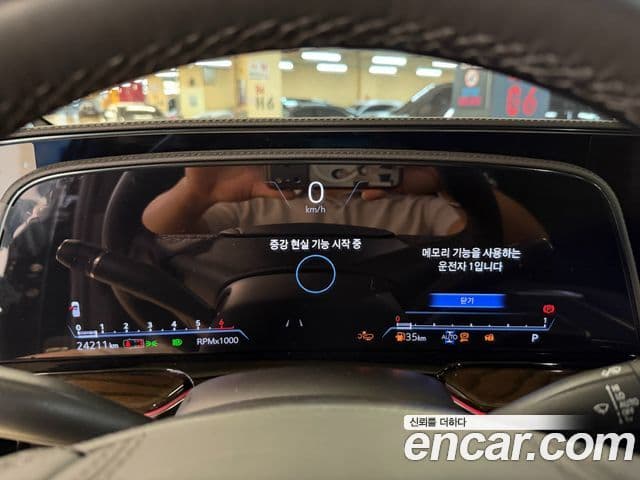 Cadillac Escalade 2023 — фото 7 из 20