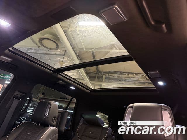 Cadillac Escalade 2023 — Şəkil 18/20