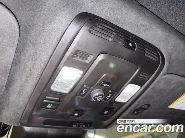 Cadillac Escalade 2023 — фото 20 из 20
