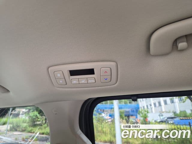 Kia Carnival 2024 — Şəkil 18/20