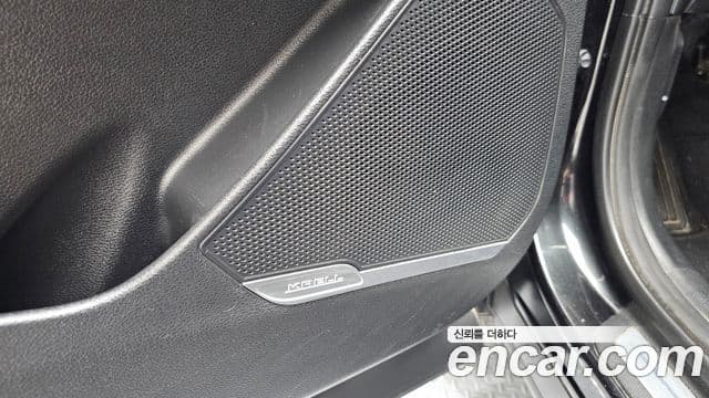 Kia Sportage 2022 — фото 18 из 20