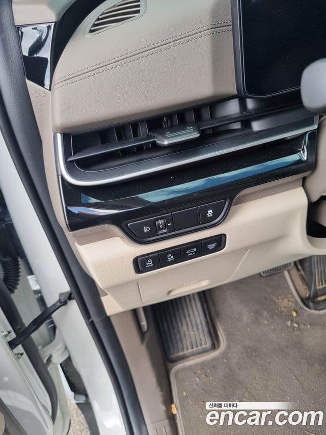 Kia Carnival 2024 — Şəkil 10/20
