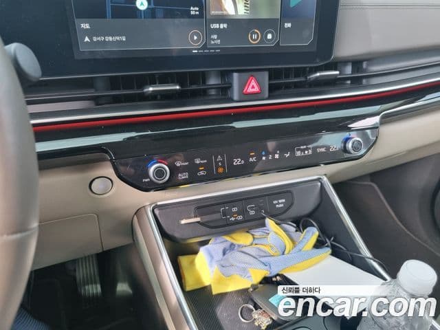 Kia Carnival 2024 — Şəkil 19/20