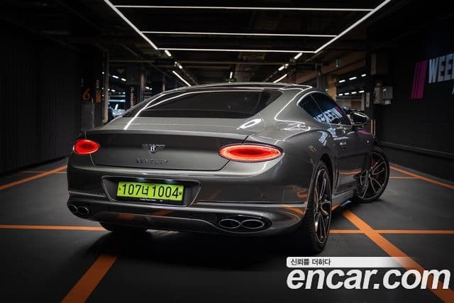 Bentley Continental GT 2021 — Şəkil 3/9