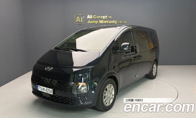 Hyundai Staria 2023 — ფოტო 10/20