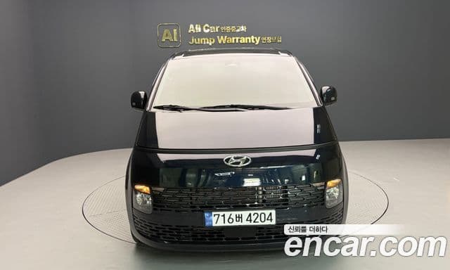 Hyundai Staria 2023 — ფოტო 3/20