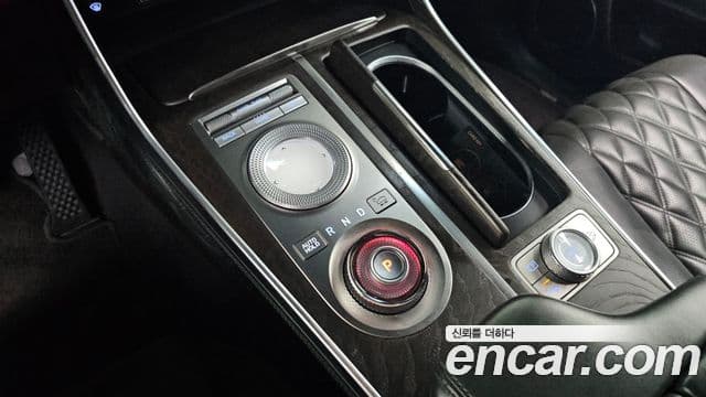 Genesis GV80 2020 — ფოტო 9/20