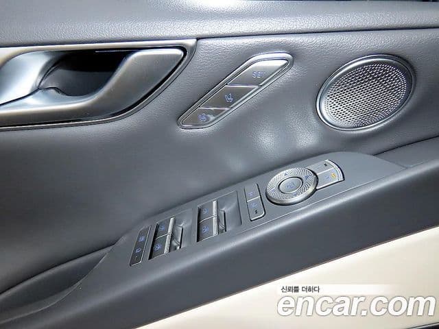Genesis Electrified G80 2022 — Şəkil 12/20