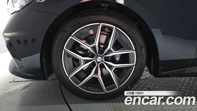 BMW 5 Series 2024 — ფოტო 5/20